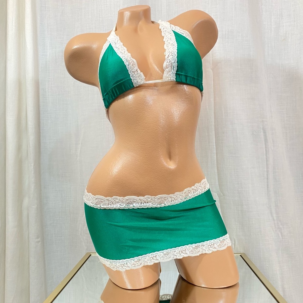HAND MADE! Green Lace-Trim Bikini Top and Mini Skirt Set - S/M